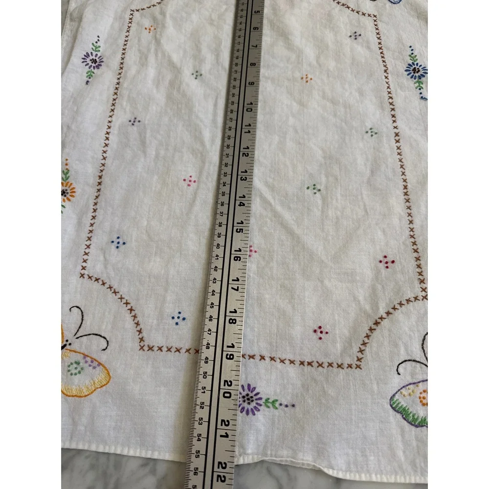 VTG Hand Embroidered Butterfly Floral White Linen Placemat Table Runner 22x16